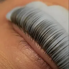 Ламінування та біозавивка вій